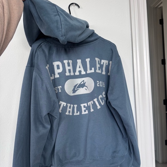 Alphalete Jacket - Picture 3 of 4